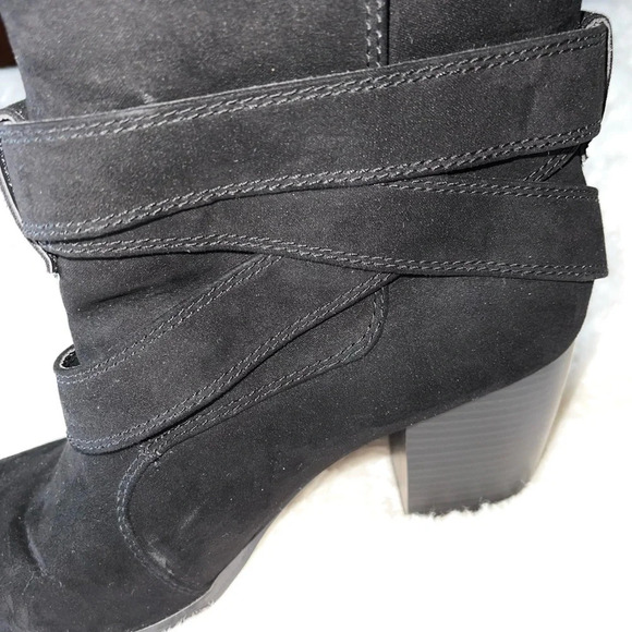 American Eagle Black Faux Suede Buckle Block Heel Ankle Boots 8 Women’s - Picture 4 of 10